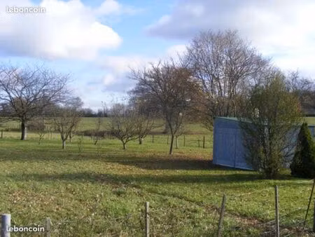 entre decize et moulins. terrain constructible