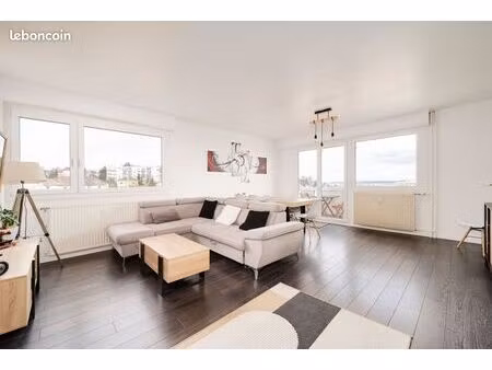 appartement lumineux avec vue exceptionnelle sur nancy – visite virtuelle disponible sur d