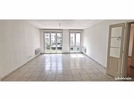 à louer t2 lumineux cité du design