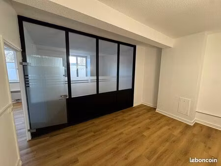 renove - local professionnel / bureaux 100 m² avec cave 100 m² au centre ville de metz (qu