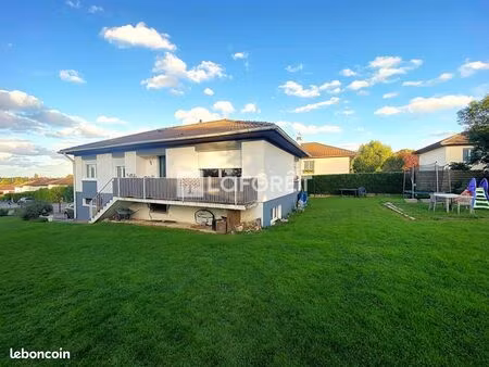 maison 6 pièces 136 m²