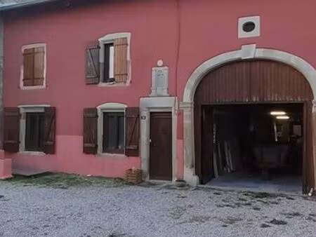 maison de campagne mitoyenne à vendre