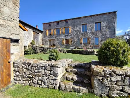 maison 6 pièces 150 m²