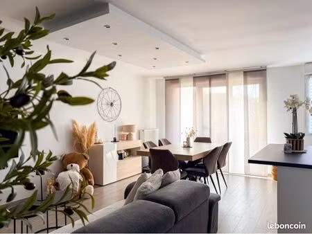 appartement à oeting - 72m2 avec balcon sud-ouest  garage et cave