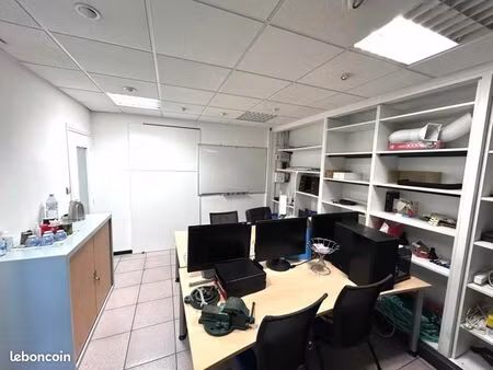 local commercial 33 m²