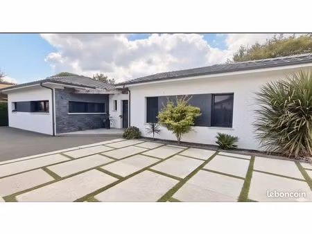 maison récente et familiale