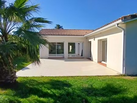 maison 149m² - terrain 1680 m² - muret