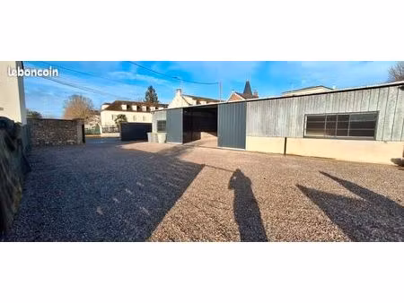 local industriel 280 m²