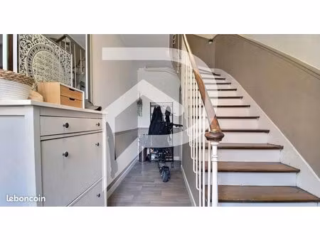 maison 3 pièces 82 m²