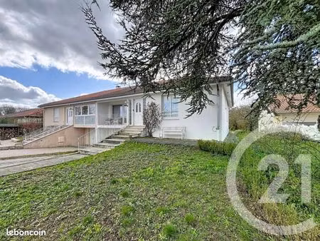 maison 7 pièces 144 m²