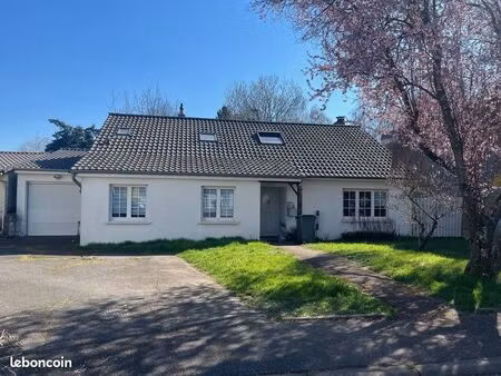 maison familiale spacieuse au calme – grand terrain sans vis-à-vis