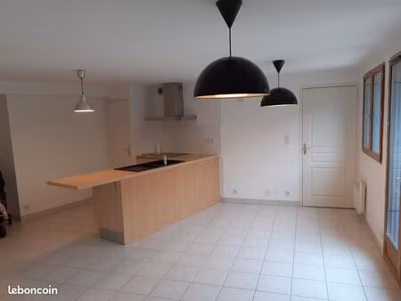 appt t2 rdc  la roche bernard centre