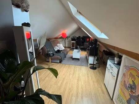 loue studio meublé climatisé