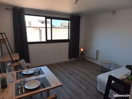 studio meublé entièrement rénové - bordeaux nansouty capucins gare saint-jean