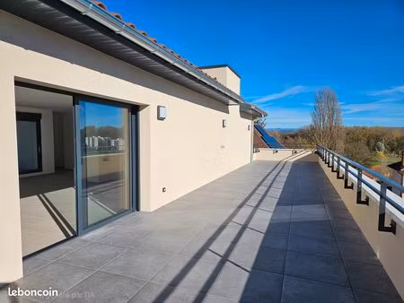 appartement 4 pièces 97m² toit-terrasse