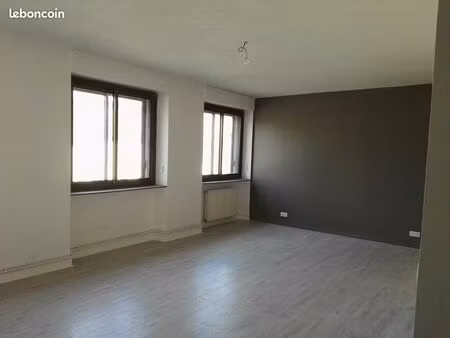 grand t5 128m2 à custines centre ville libre