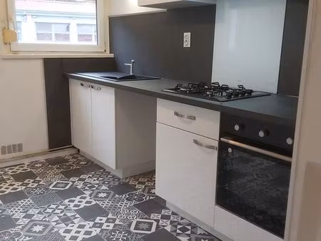 f4 – 2/3 chambres- balcon- garage