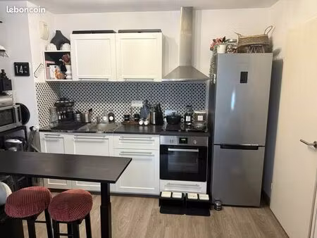 t2 loué dans résidence récente sécurisée calme sans vis à vis