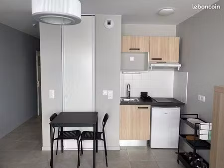 studio meublé avec parking à louer