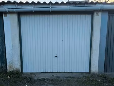 garage / box 17 m2