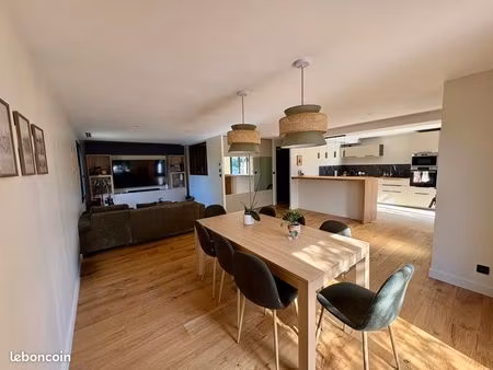 maison de plain pied  4 pièces à villefontaine les fougères