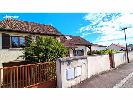 maison 4 pièces 130 m²
