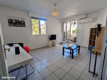 appartement t2 45 m2 meublé  lumineux et confortable  quartier calme et commerces proches 