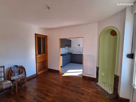 appartement - 46 m² - 3 pièces