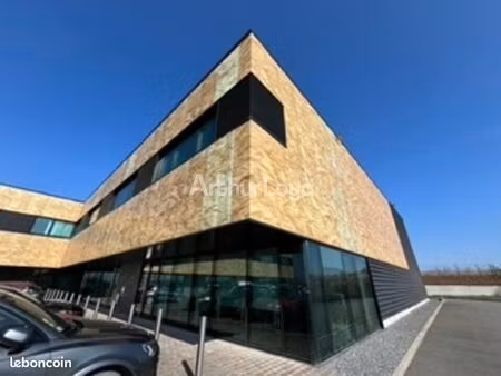 local d'activité 288 m²