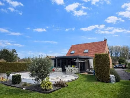 pavillon 7 pièces 198 m²