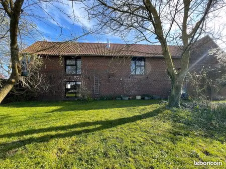 ferme au carré - 347 m2 habitables sur parcelle > 4000 m2 - nombreuses dépendances (240 m2