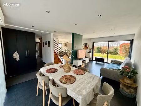 maison 7 pièces 120 m²