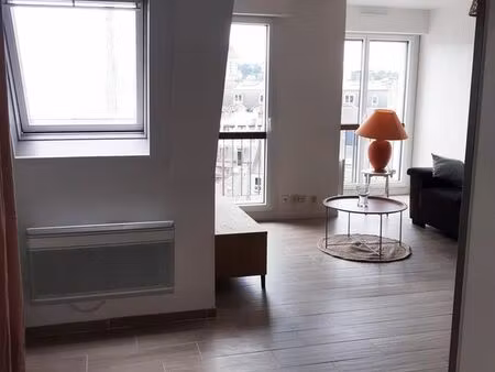 2 pièces duplex meuble 52 m2 hypercentre cherbourg