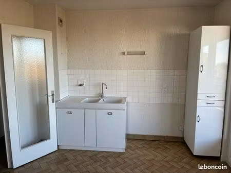 appartement 52m2 feurs terrasse+garage+cave