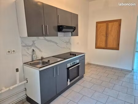 grand t1 lumineux 39 m² – 320 euros hc - centre forbach