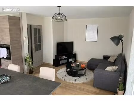 2 pièces rénové – balcon & parking – metz queuleu