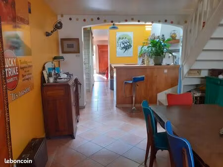 maison - village de charme - tous commerces