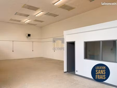local d’activités - 256 m² à louer