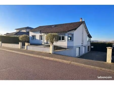 maison / villa de standing – 165 m² – 5 chambres – piscine – sous-sol complet – quartier p