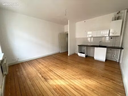 appartement f1 bis avec balcon