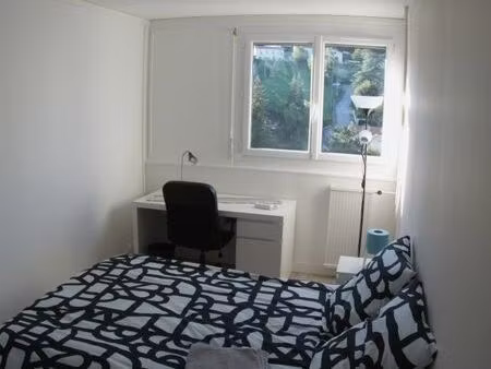 appartement 98 m² (quartier la métare) – 4 chambres – vendu meublé – colocation en place –