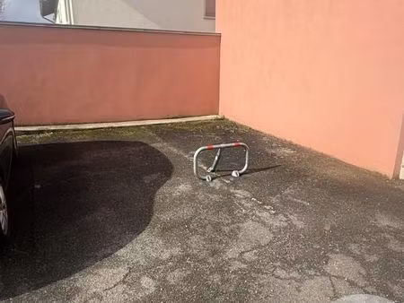 parking 16 m² hettange grande