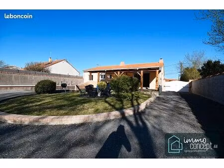 maison 6 pièces 204 m²