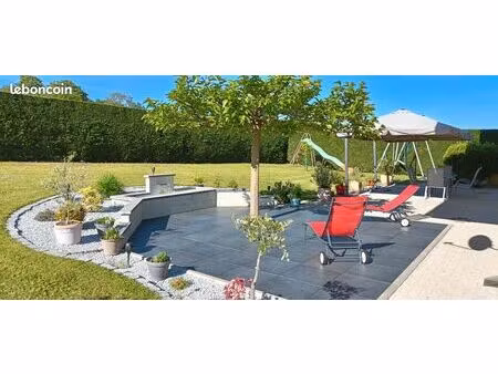 belle villa de 240m² avec 6 grandes chambres  un immense garage et sans vis à vis