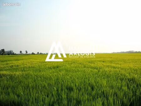 terrain 1 235 m² hecq