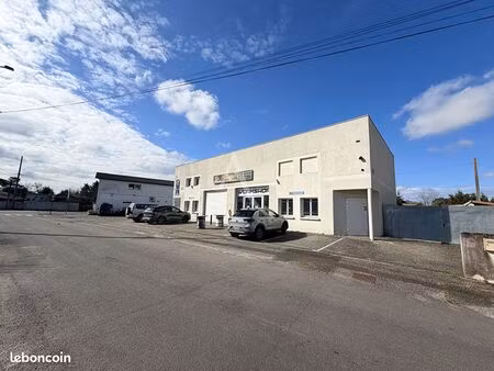 local commercial 200 m² eysines