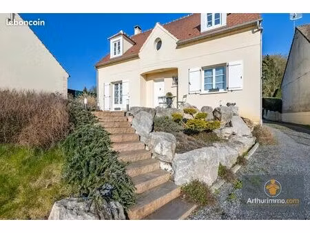 maison 5 pièces 136 m²