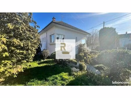 pavillon 5 pièces 105 m²