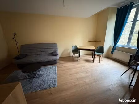 studio 1 pièce 31 m²