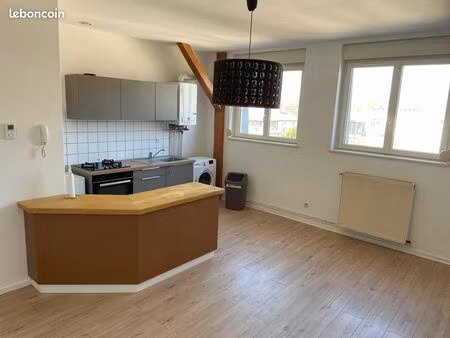 a louer f2 rue stanislas commercy